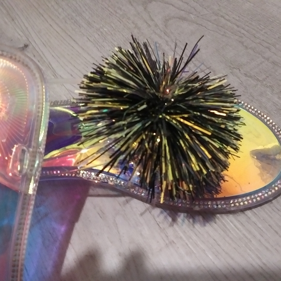 H2K SANDALS - Picture 2 of 3